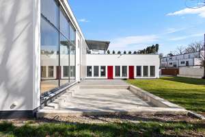 Besser als eine Penthouse Wohnung! 
Große Dachterrasse, schöner Garten, 
hohe Räume u. 2x TG-Plätz – Die vollständige Adresse der Immobilie erhältst du vom Anbieter., 93049 Westenviertel, Regensburg – Vorschaubild 3