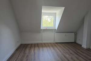 **Charmante Dachgeschosswohnung mit moderner Ausstattung** – Alte Hauptstr. 21, 45289 Burgaltendorf, Essen – Vorschaubild 6