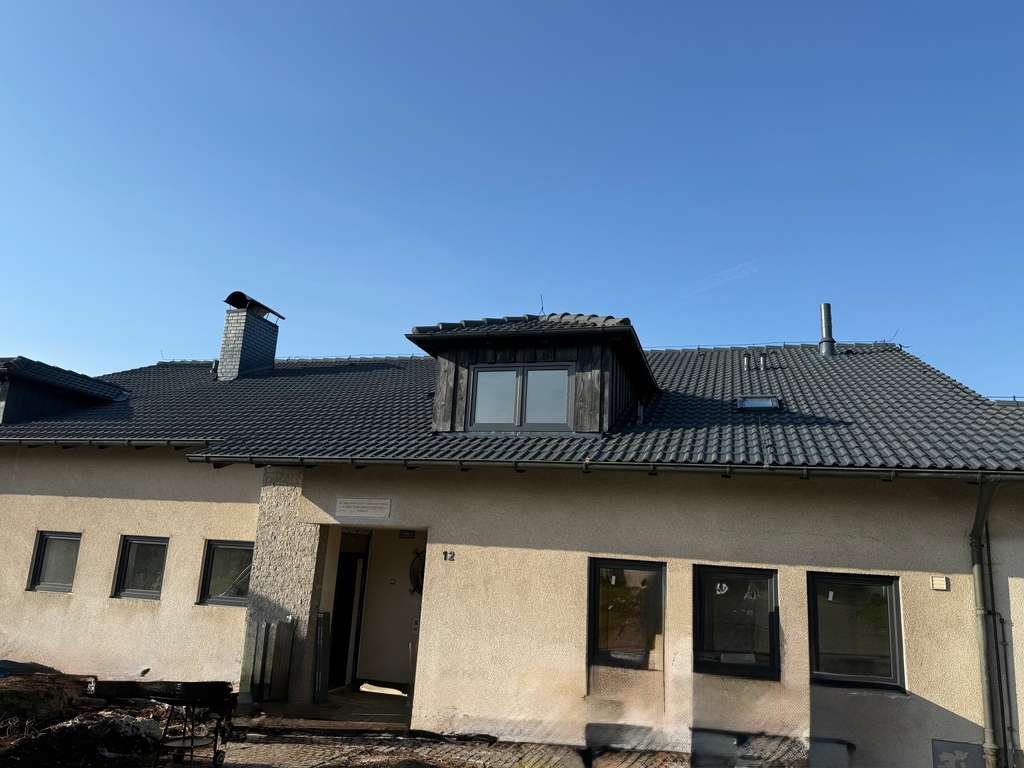 Immobilie in Tirschenreuth - Großzügiges Einfamilienhaus mit 8 Zimmern und großem Grundstück in Tirschenreuth - Bild 0
