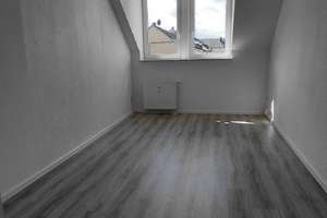 Moderne 4-Raum Wohnung mit Aufzug – 9126 Bernsdorf, Chemnitz – Vorschaubild 11
