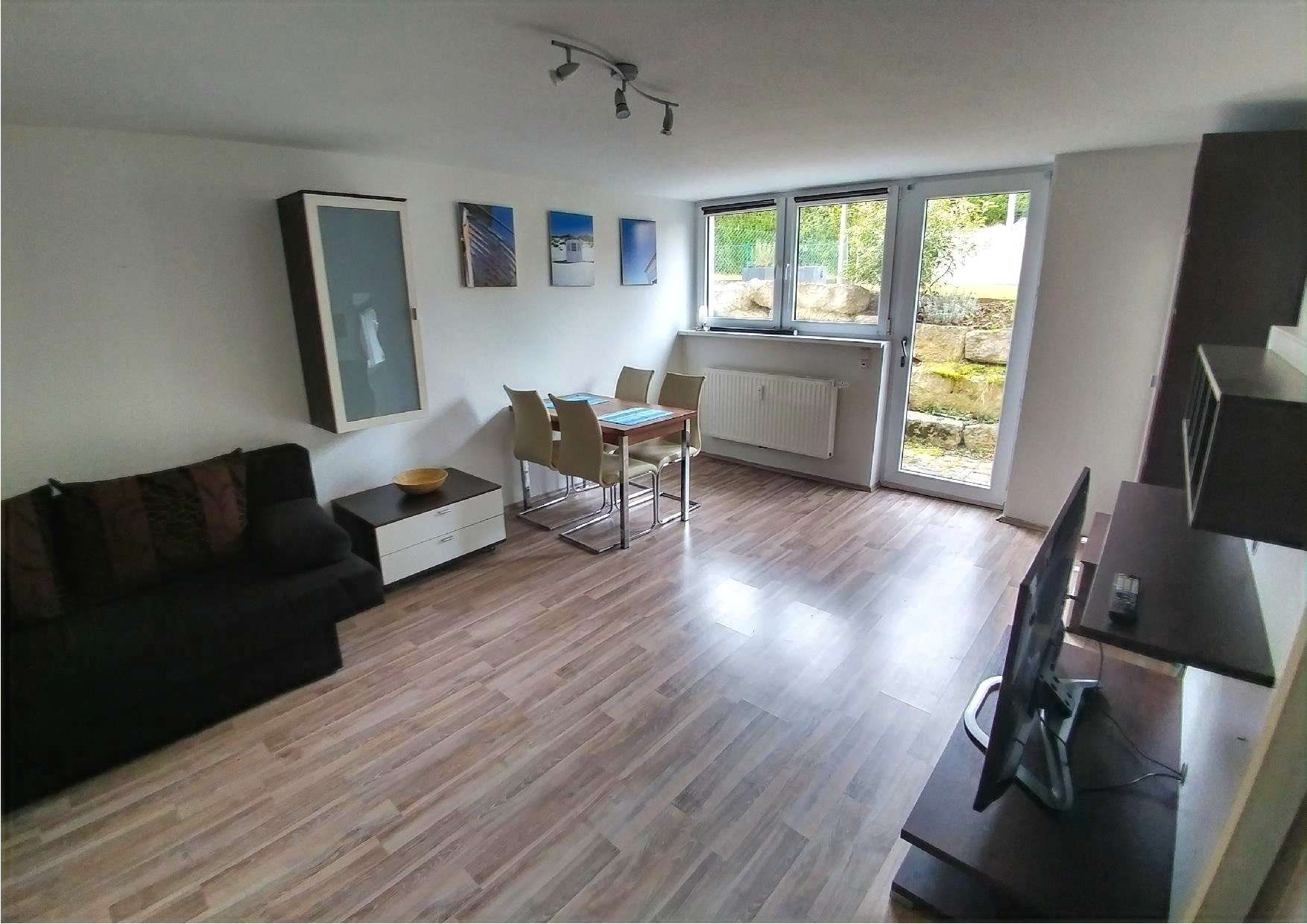 Immobilie in Ludwigsburg - Vermietetes Anlageobjekt in ruhiger Lage mit Terrasse + Stellplatz - Bild 0