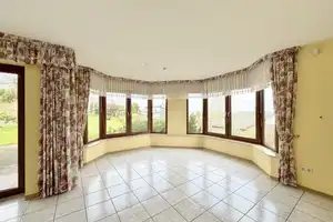 Ansprechendes Einfamilienhaus mit schönem Panoramausblick in guter Wohnlage – Schaumburg (Kreis) – Vorschaubild 6