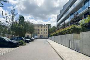 Property thumbnail 6