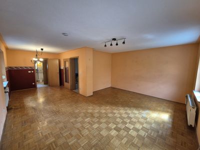 Viel Platz für Ihre Ideen in einem großzügigen 5-Zimmer-Apartment in Ingolstadt