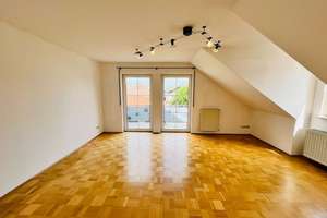 3-Zi.-DG-Wohnung mit ca. 70 m² in begehrter Lage Petersbergs – Balkon, EBK & Stellplatz! – Die vollständige Adresse der Immobilie erhältst du vom Anbieter., 36100 Petersberg – Vorschaubild 2