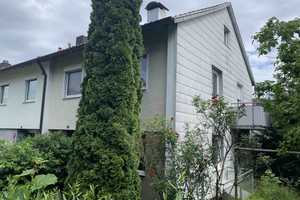 73207 Plochingen - Höhenlage:  Haus mit einzigartigem Raumgefühl und tollem Garten. Garage. FREI. – Esslingen (Kreis) – Vorschaubild 1