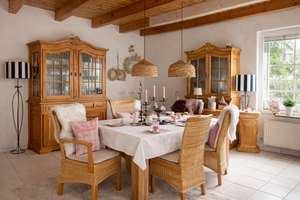 Viel Raum zum Leben – stilvolles Haus mit Wintergarten, Kamin und traumhaftem Garten – Die vollständige Adresse der Immobilie erhältst du vom Anbieter., 30938 Burgwedel – Vorschaubild 5