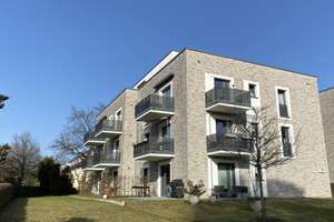 Neuwertige, moderne 2-Zimmer-Wohnung mit Balkon und Fahrstuhl