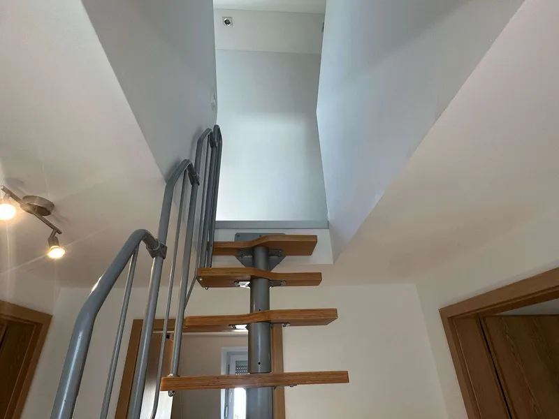 Treppe zum Dachgeschoss