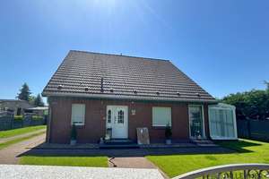 Ankommen, wohlfühlen, genießen – modernes Familienhaus mit Pool in Wittenberge – Die vollständige Adresse der Immobilie erhältst du vom Anbieter., 19322 Wittenberge – Vorschaubild 1