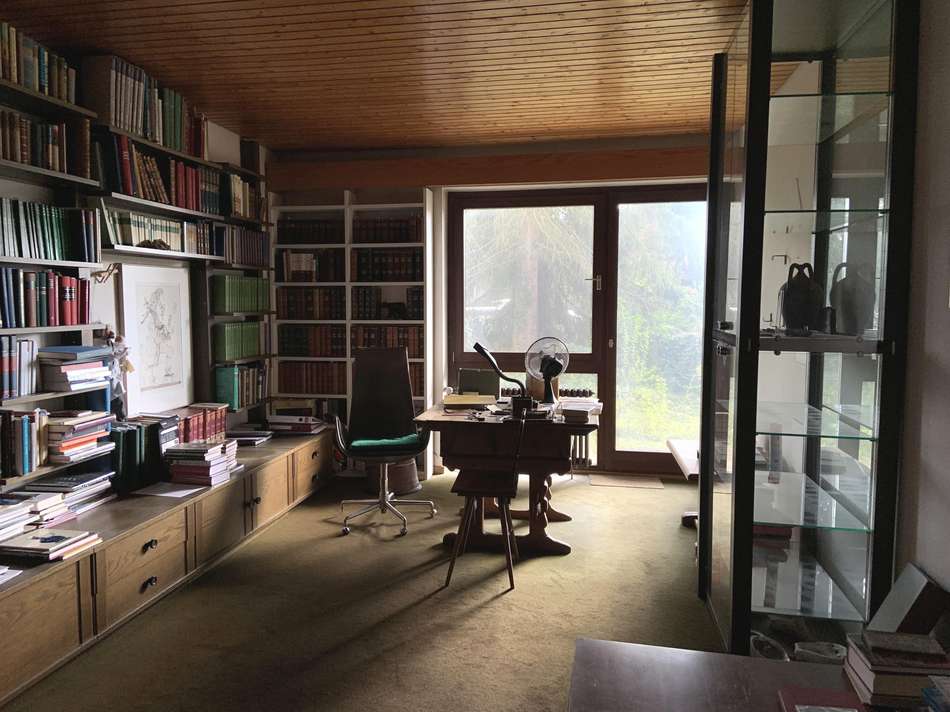 Arbeitszimmer im Untergeschoss