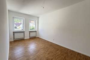 Frisch renovierte 3 Zi. Wohnung mit neuem Bad, Hauswirtschaftsraum und Garage am Regierungsplatz – Die vollständige Adresse der Immobilie erhältst du vom Anbieter., 84028 Altstadt, Landshut – Vorschaubild 3