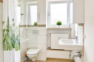 Modernisierte 3-Zimmer-Wohnung mit großem Südwest-Balkon in Straussdorf – Die vollständige Adresse der Immobilie erhältst du vom Anbieter., 85567 Grafing bei München – Vorschaubild 10