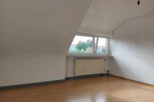 Schöne 3,5-Zimmer-Wohnung in Stuttgart-Stammheim – Die vollständige Adresse der Immobilie erhältst du vom Anbieter., 70439 Stammheim-Mitte, Stuttgart – Vorschaubild 4