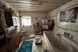 Platz ohne Ende: Haus mit großer Scheune und Ausbaureserve – Die vollständige Adresse der Immobilie erhältst du vom Anbieter., 97996 Niederstetten – Vorschaubild 4