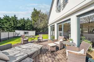 Exklusives Einfamilienhaus mit Pool und großzügigem Garten – Köln – Vorschaubild 18