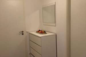 Geschmackvolle 3-Zimmer-Wohnung mit gehobener Innenausstattung mit Balkon in München Perlach – Alfred-Neumann-Anger 14, 81737 Neuperlach, München – Vorschaubild 13