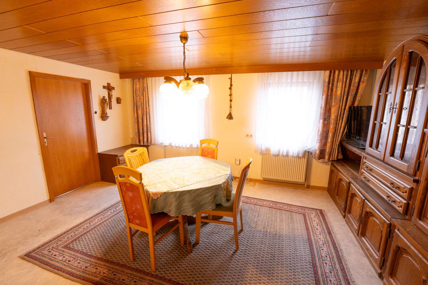 Immobilie in Deißlingen - Doppelhaushälfte mit Garten und vielseitigen Gestaltungsmöglichkeiten - Bild 0