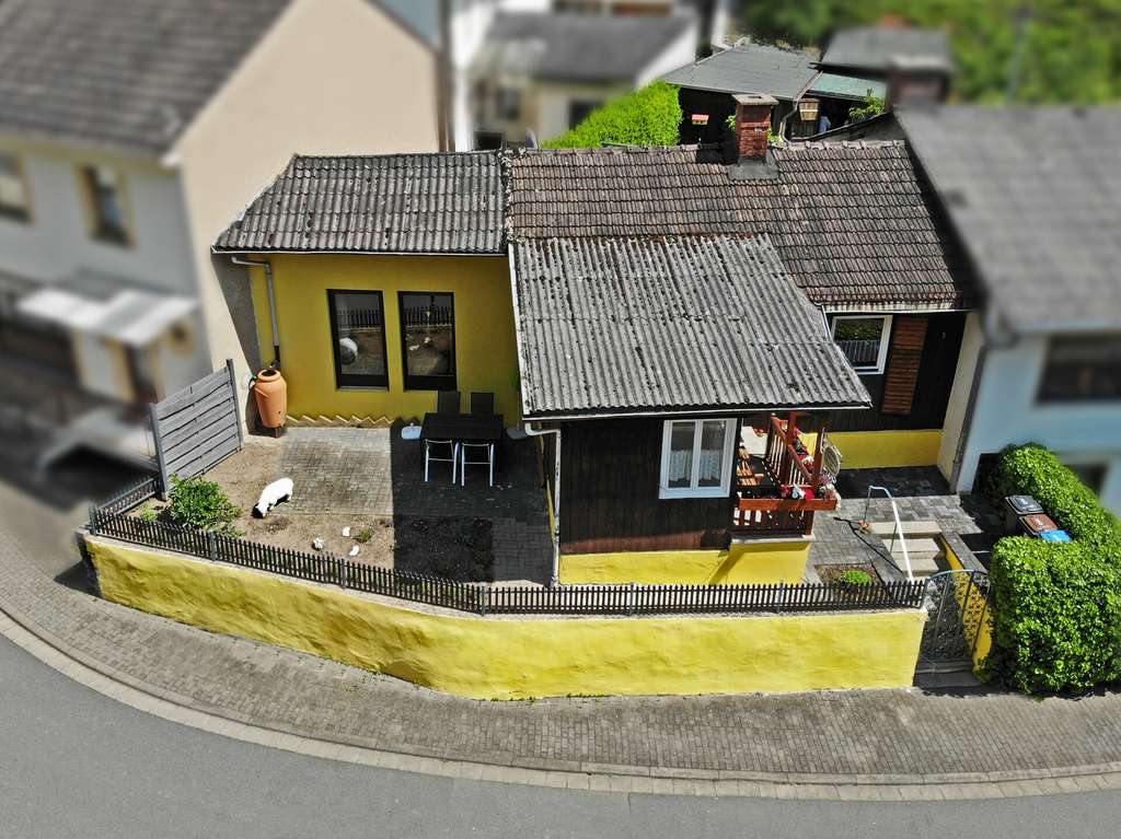 Immobilie in Münstermaifeld - Koffer packen, ankommen und direkt wohlfühlen – Ihr bezugsfertiges Ferienhaus an der Mosel - Bild 1