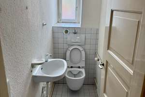 Charmante 3-Zimmer Altbauwohnung mit Balkon in Stuttgart-Süd! – Markusplatz 3, 70180 Lehen, Stuttgart – Vorschaubild 11