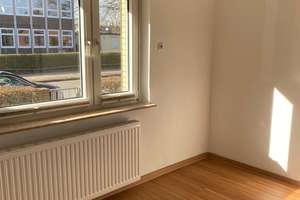 Schöne drei Zimmer Wohnung in Hamburg, Stellingen mit Gartennutzung – Die vollständige Adresse der Immobilie erhältst du vom Anbieter., 22527 Stellingen, Hamburg – Vorschaubild 3