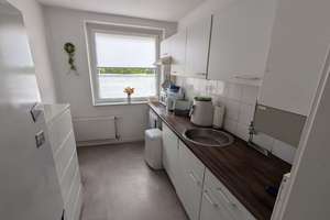 Modernisierte Erdgeschosswohnung in der Innenstadt – Mittelstraße 25, 27568 Mitte, Bremerhaven – Vorschaubild 2