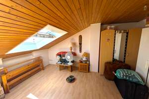 Reihenmittelhaus mit Garten, Terrasse, Garage und viel Platz für die Familie in ruhiger Lage – Die vollständige Adresse der Immobilie erhältst du vom Anbieter., 83137 Schonstett – Vorschaubild 20