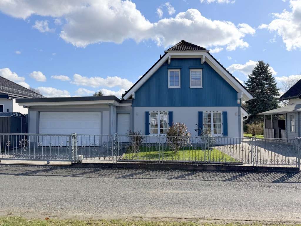 Immobilie in Merenberg - Sehr gepflegtes Einfamilienhaus in bester Lage von Merenberg im Landkreis Limburg Weilburg - Bild 2