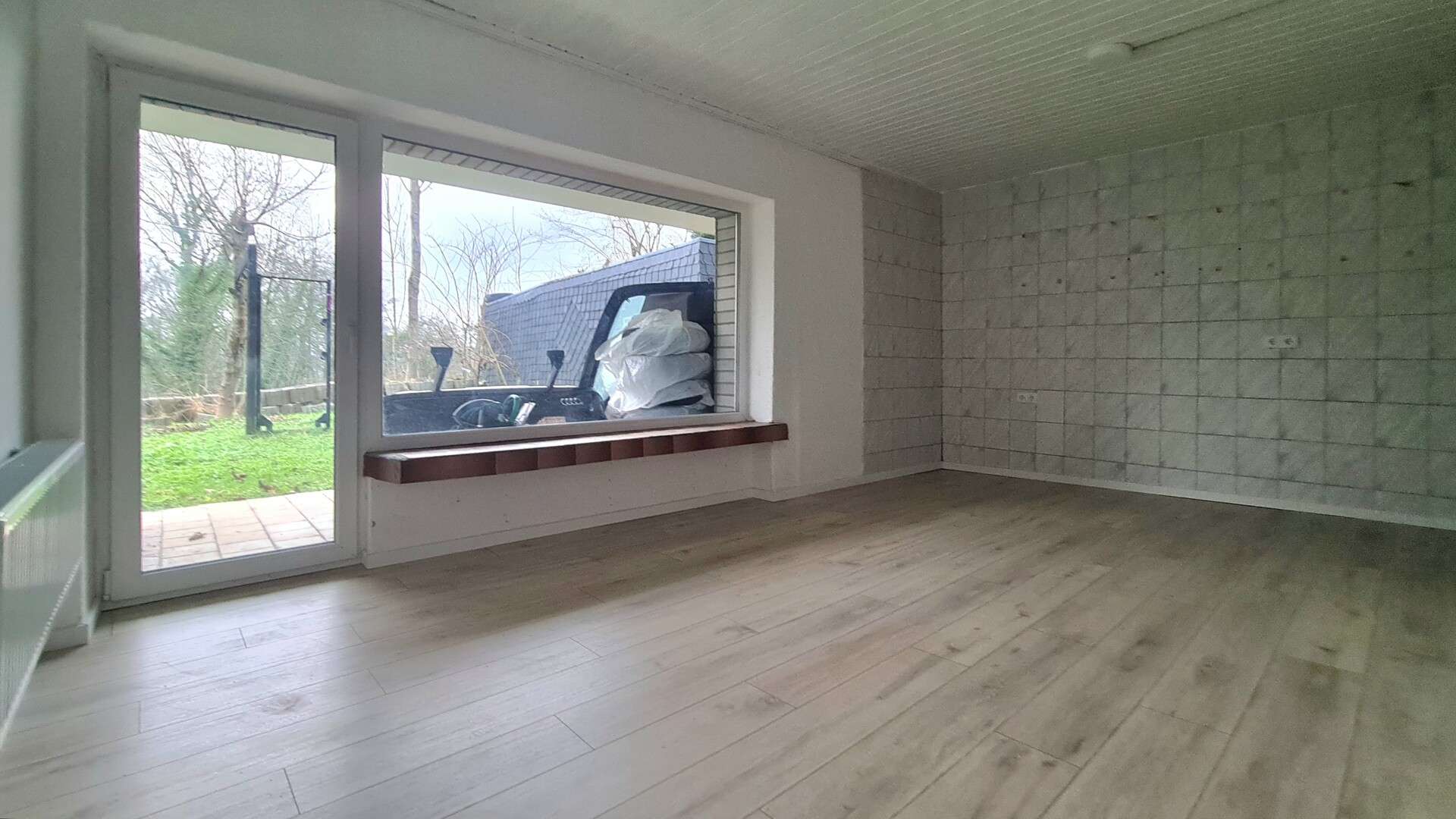 Immobilie in Hennef (Sieg) - Gepflegtes, verklinkertes Zweifamilienhaus mit zwei Garagen und PV-Anlage in Hennef-Blankenberg! - Bild 1