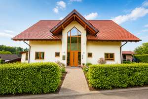 BRUMANI | Repräsentatives EFH mit eigener Wellness-Oase und Pool in ruhiger Lage von Sasbach – Die vollständige Adresse der Immobilie erhältst du vom Anbieter., 77880 Sasbach – Vorschaubild 35