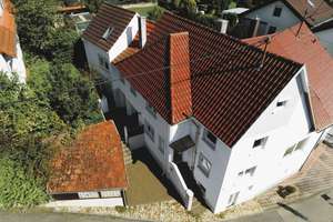 Modernisiertes Haus mit 3 Wohnbereichen, Garten, Vermietungspotenzial und optionaler Scheune – Böllatstrasse 14, 72622 Nürtingen – Vorschaubild 3