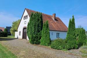 Ein Haus mit viel Potential in Halle (Westf.)! – Die vollständige Adresse der Immobilie erhältst du vom Anbieter., 33790 Halle (Westfalen) – Vorschaubild 1