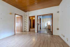 Leerstehendes 3-Familienhaus in begehrter Lage – Die vollständige Adresse der Immobilie erhältst du vom Anbieter., 70199 Heslach, Stuttgart – Vorschaubild 7