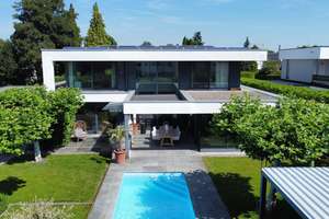Luxuriöser Familientraum! Stilvolles Energieeffizienzhaus in Schwabmünchens Bestlage – Die vollständige Adresse der Immobilie erhältst du vom Anbieter., 86830 Schwabmünchen – Vorschaubild 1