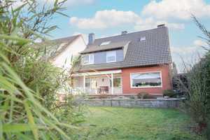 Am Naturschutzgebiet: Reiheneckhaus für 2 Familien mit eigenem Garten in Bochum-Höntrop – Bochum – Vorschaubild 1