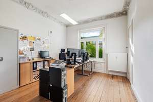 Im Zentrum von Alt-Rahlstedt! Charmante Stadtvilla mit Vollkeller – Die vollständige Adresse der Immobilie erhältst du vom Anbieter., 22143 Rahlstedt, Hamburg – Vorschaubild 7