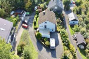 **Schönes Einfamilienhaus mit ELW und Doppelgarage in toller Lage von Siegen / Gosenbach** – Die vollständige Adresse der Immobilie erhältst du vom Anbieter., 57080 Gosenbach, Siegen – Vorschaubild 31