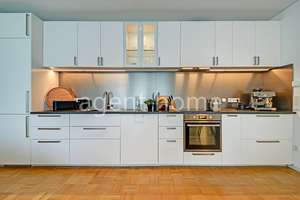 MÖBLIERT - PRAG CITY LIVING - Exklusive Maisonette mit Terrasse – Die vollständige Adresse der Immobilie erhältst du vom Anbieter., 70469 Bahnhof Feuerbach, Stuttgart – Vorschaubild 8