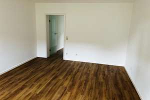 Sonnige, renovierte 1-Zi-Wohnung mit großer Südterrasse, EBK Inklusive, Nähe Röthelheimpark – Artilleriestraße 54, 91052 Röthelheimpark, Erlangen – Vorschaubild 5