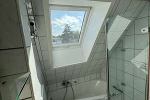 Wohnen über den Dächern - Teilmöblierte Maisonettewohnung mit Skyline-Blick – 60528 Niederrad, Frankfurt am Main – Vorschaubild 13