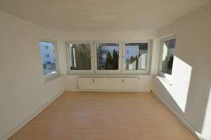 Rendite 4% ! Mehrfamilienhaus mit 4 Wohnungen und Balkonen, Dachterrasse in Regensburg Südost – Die vollständige Adresse der Immobilie erhältst du vom Anbieter., 93053 Kasernenviertel, Regensburg – Vorschaubild 11