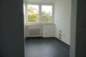 Helle Dachgeschosswohnung in Köln- Wahnheide – Alte Heide 4, 51147 Wahnheide, Köln – Vorschaubild 3