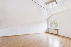 Großzügige Maisonettewohnung in ruhiger Siedlung von Mönchengladbach – Die vollständige Adresse der Immobilie erhältst du vom Anbieter., 41179 Rheindahlen-Mitte, Mönchengladbach – Vorschaubild 8
