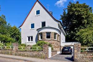Charmantes & freistehendes Zweifamilienhaus in Essen Überruhr