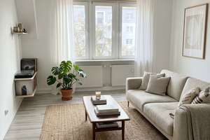 Wohnen im 7. Himmel: 3-Zimmer-Dachgeschoss mit Flair – 4600 Altenburg – Vorschaubild 1