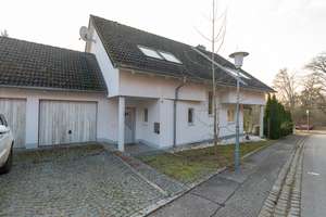 Extravagantes Einfamilienhaus mit großem Garten, Sauna und Doppelgarage in Essenbach – Die vollständige Adresse der Immobilie erhältst du vom Anbieter., 84051 Essenbach – Vorschaubild 26