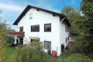 Dreifamilienhaus mit Weitblick in Aschaffenburg-Obernau – Die vollständige Adresse der Immobilie erhältst du vom Anbieter., 63743 Obernau, Aschaffenburg – Vorschaubild 2