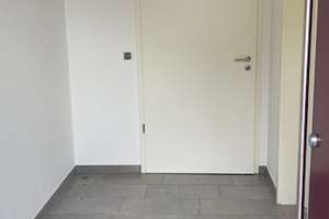 Freundliche 2-Zimmer-Erdgeschosswohnung mit Terasse und EBK in Warthausen – Ulmer-Steigesch 9, 88447 Warthausen – Vorschaubild 3