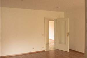 Wunderschöne 4-Zimmer-Wohnung im Grünen mit großem Balkon in Potsdam "Am Neuen Palais" – 14469 Eiche, Potsdam – Vorschaubild 5