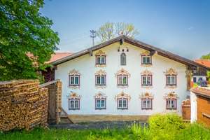 HISTORISCHES BAUERNHAUS zur Renovierung – Die vollständige Adresse der Immobilie erhältst du vom Anbieter., 82544 Egling – Vorschaubild 2